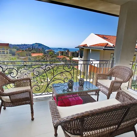 Luxe Penthouse Arte Mare Kusadasi